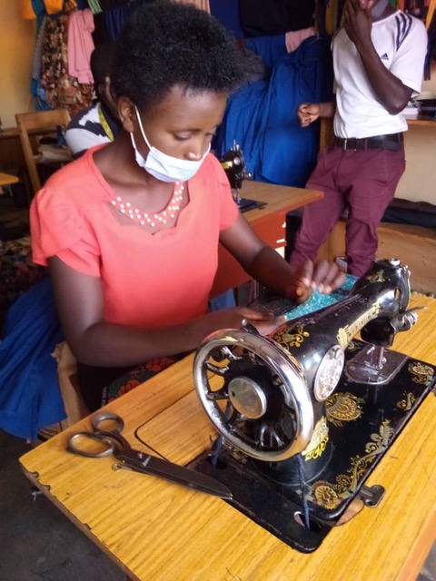 Lire la suite à propos de l’article 21-180 Un métier, une meilleure vie et une amélioration du système d’apprentissage- Grandir à Butare