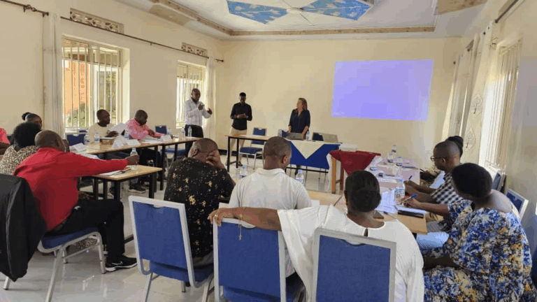 Lire la suite à propos de l’article 25-232 – Incubateur social (accompagnement et formation en entreprenariat) – Grandir à Butare